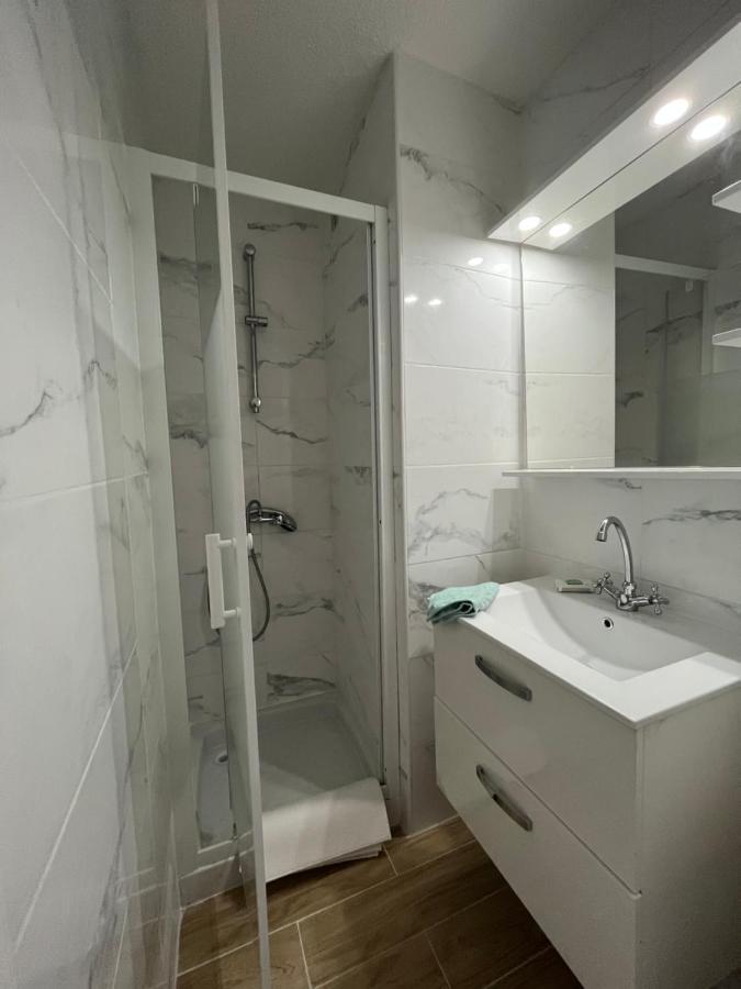 Appartement 2 Pieces En Rez De Jardin Avec Parking Et Piscine Villeneuve-Loubet Exterior photo